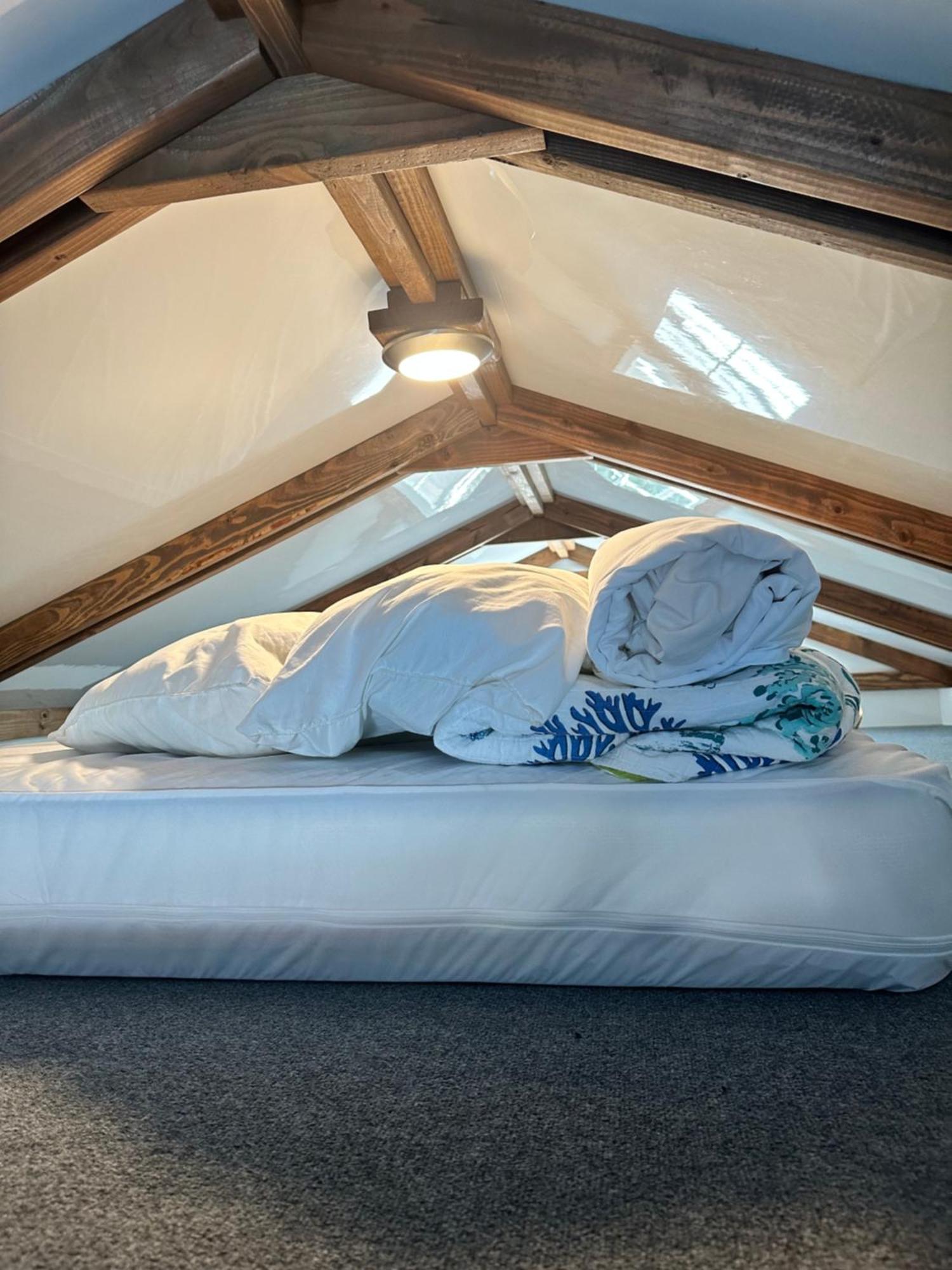 Aqua Lodges At Hurricane Hole Marina Stock Island Ngoại thất bức ảnh